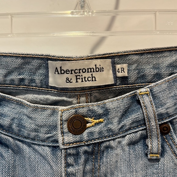Abercrombie and Fitch heavily distressed jeans size 4R - Picture 2 of 12